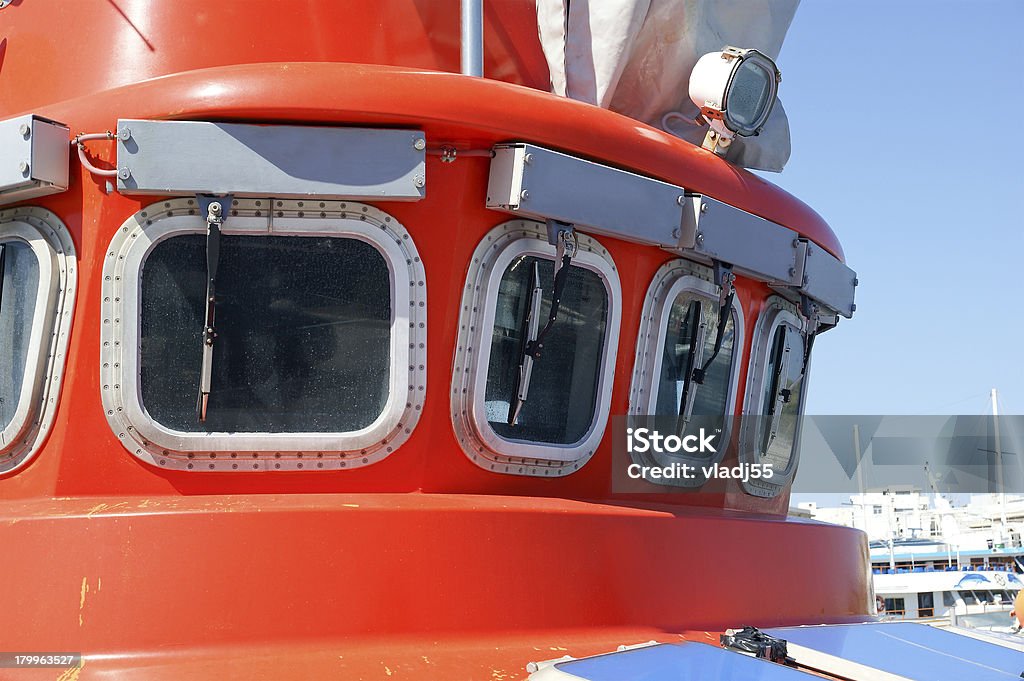 Vista para a ponte em capitão de navio - Foto de stock de Animal royalty-free