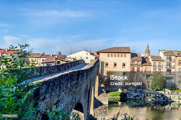 Stone Bridge - Fotografie stock e altre immagini di Acqua - Acqua, Acquedotto, Ambientazione esterna