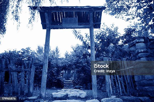 Chinês Tradicional Antiga Arquitectura Paisagem - Fotografias de stock e mais imagens de Ao Ar Livre - Ao Ar Livre, Azul, Beleza