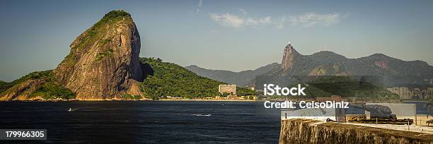 シュガーローフ山 - ウォーターフロントのストックフォトや画像を多数ご用意 - ウォーターフロント, カラー画像, グアナバラ湾