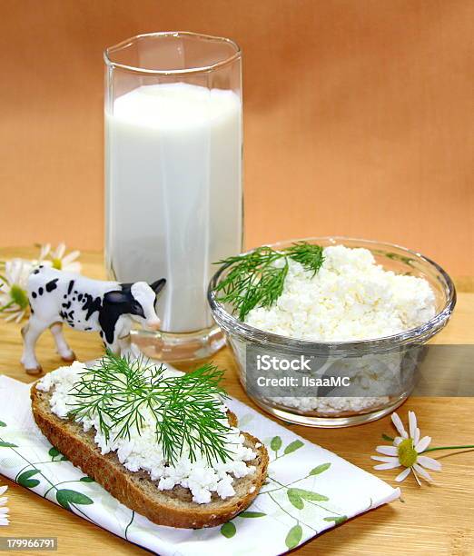 Milchprodukte Stockfoto und mehr Bilder von Agrarbetrieb - Agrarbetrieb, Dienstleistung, Einfachheit