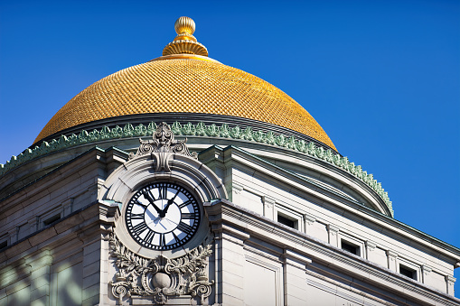 The gold gilded dome of the Old Buffalo Savings Bank in downtown Buffalo, New York, USA.