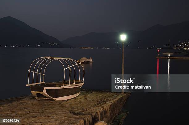 Photo libre de droit de Vieux Bateau De Pêche banque d'images et plus d'images libres de droit de Alpes européennes - Alpes européennes, Alpes suisses, Ascona