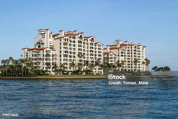 Edifício Em Ilha De Fisher - Fotografias de stock e mais imagens de Fisher Island - Fisher Island, Construir, Exterior de edifício