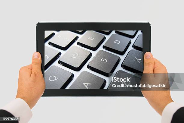 Digitale Tablet Und Tastatur Stockfoto und mehr Bilder von Berühren - Berühren, Berührungsbildschirm, Computertastatur