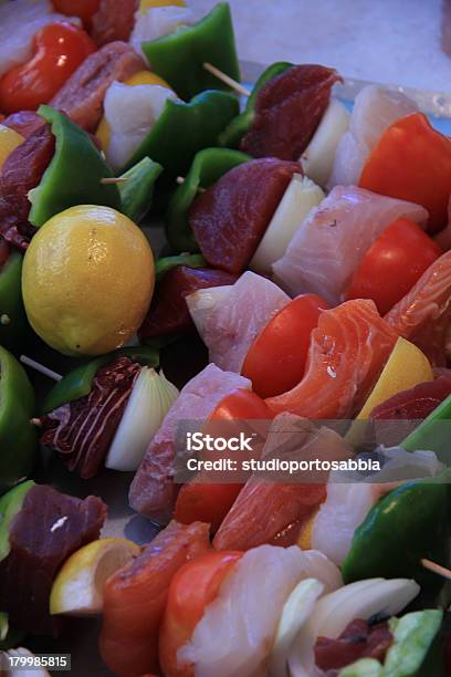 Pesce Shashlik - Fotografie stock e altre immagini di Alimentazione sana - Alimentazione sana, Barbecue - Cibo, Camera