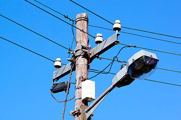 istock Wooden Street Lamp And Cables 179986422