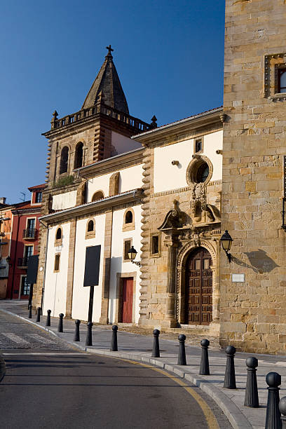 istock Colegiata of Saint John the Baptist. 179986827