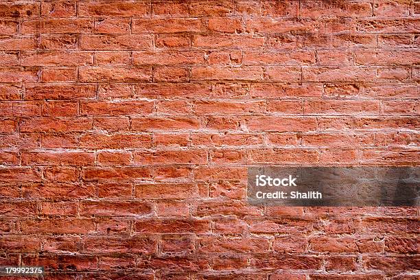 Старый Красный Кирпичный Фон Стены — стоковые фотографии и другие картинки Архитектура - Архитектура, Архитектурный элемент, Без людей
