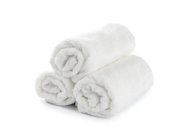 rollo blanco toalla de playa - towel indoors single object simplicity fotografías e imágenes de stock