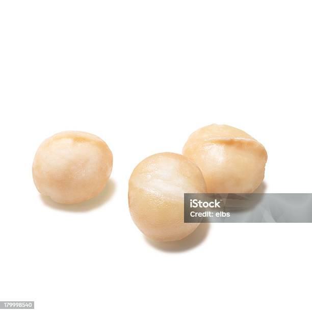 Macadamia Nuts Foto de stock y más banco de imágenes de Alimento - Alimento, Alimento conservado, Alimentos deshidratados