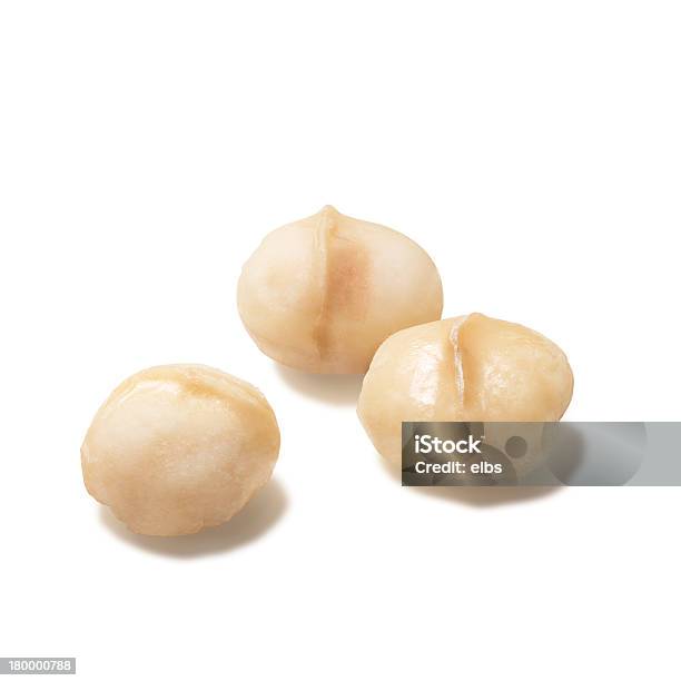 Macadamia Nuts Foto de stock y más banco de imágenes de Alimento - Alimento, Alimento conservado, Alimentos deshidratados