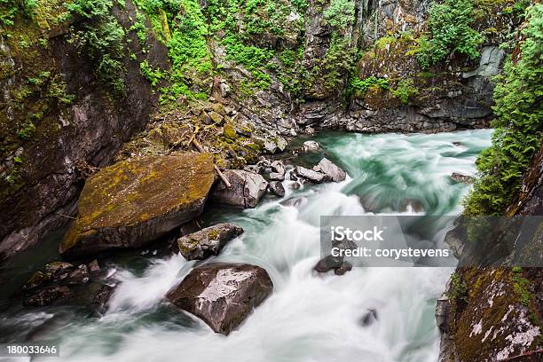 Coquihalla Rivernadzieję Kolumbia Brytyjska - zdjęcia stockowe i więcej obrazów Bez ludzi - Bez ludzi, Długie naświetlanie, Fotografika