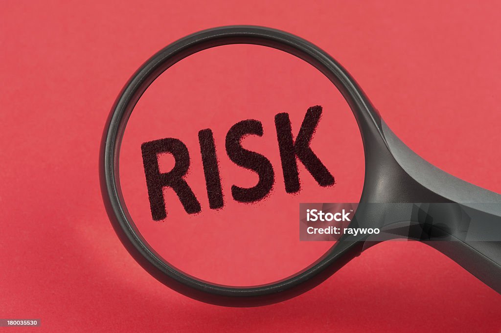 Concepto de descubrimiento de riesgo - Foto de stock de Analizar libre de derechos