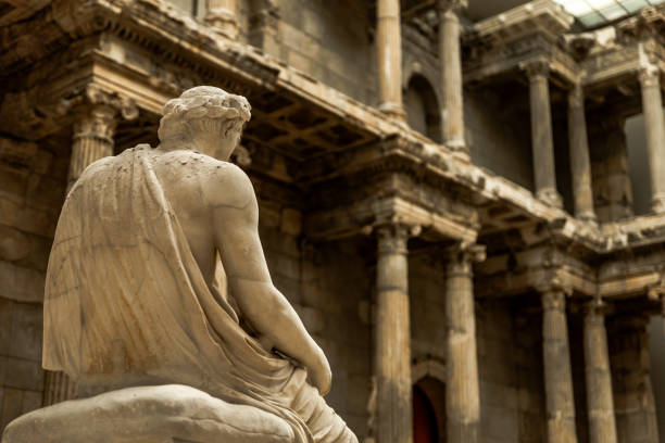 istock ROMAN COLUMNS AND TEMPLES ANCIENT ROMAN MARBLE STATUES AND SCULPTURES 1800602862