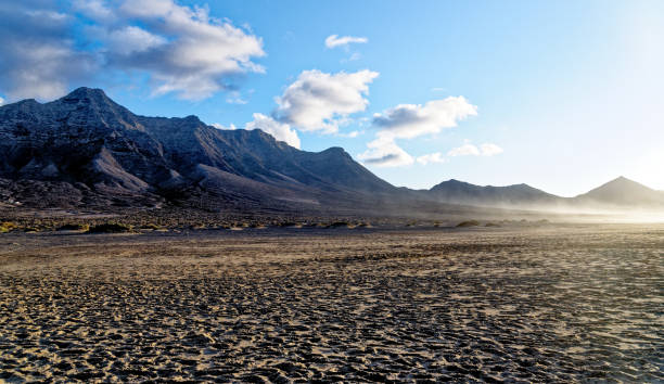 istock Pico de la Zarza Mountains at Playa de Cofete - Canary Islands Spain 1800614978