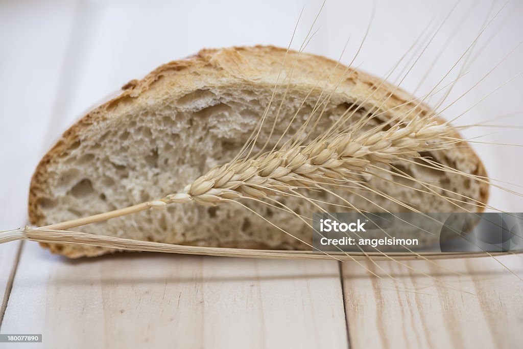 Пшеничный хлеб - Стоковые фото Багет роялти-фри