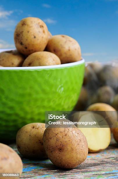 Foto de Preparados Batata Ao Ar Livre e mais fotos de stock de Agricultura - Agricultura, Alimentação Saudável, Alimento básico