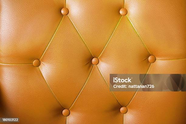 Sofá Foto de stock y más banco de imágenes de Colcha - Colcha, Decoración - Artículos domésticos, Elegancia