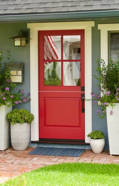 istock Charming beach cottage with a Dutch door 1801132791