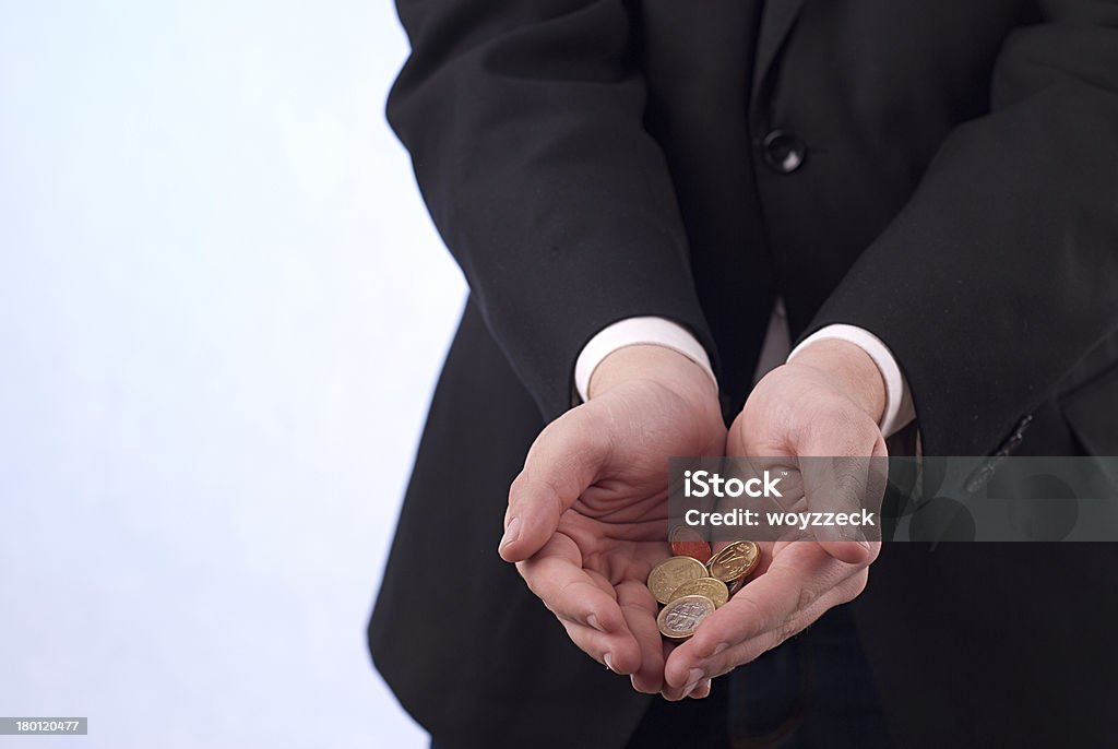 Homem de mãos com moedas em euros - Royalty-free Adulto Foto de stock