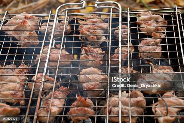 Grill - zdjęcia stockowe i więcej obrazów Barbecue - Barbecue, Bez ludzi, Dym