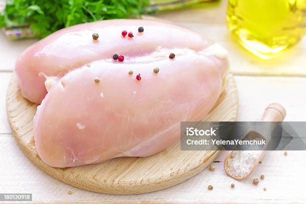 Peito De Frango - Fotografias de stock e mais imagens de Alho - Alho, Alimentação Não-saudável, Alimentação Saudável