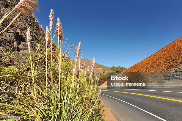 로드쇼의 곡선 가파른 언덕 다양한 색상 0명에 대한 스톡 사진 및 기타 이미지 - 0명, 경계, 고속도로