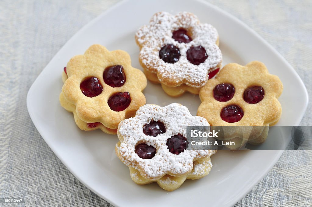 linzer i cookie - Foto stock royalty-free di Biscotto di pasta frolla