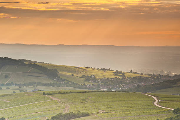 sancerre winnic - cher france village centre zdjęcia i obrazy z banku zdjęć