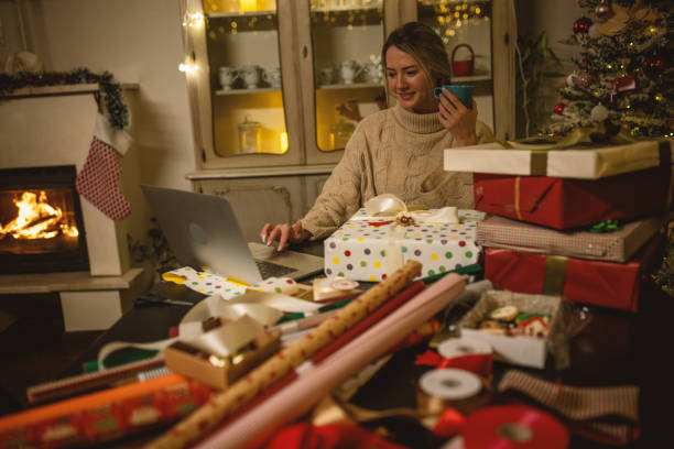 istock Preparing Christmas gifts 1801583562