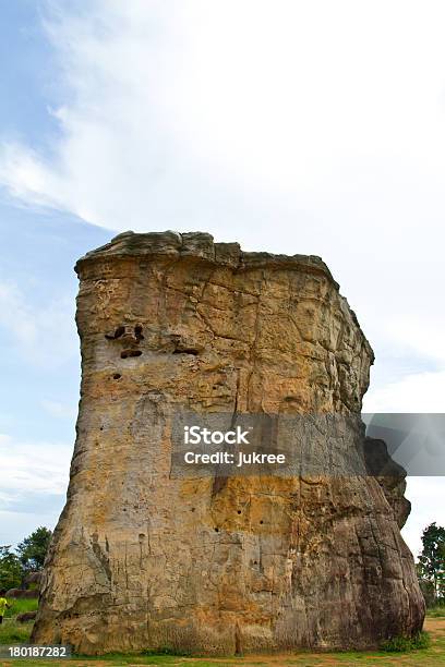 Mor Hin Khao Stone Henge Da Tailândia - Fotografias de stock e mais imagens de Anoitecer - Anoitecer, Chaiyaphum - Província, Espiritualidade