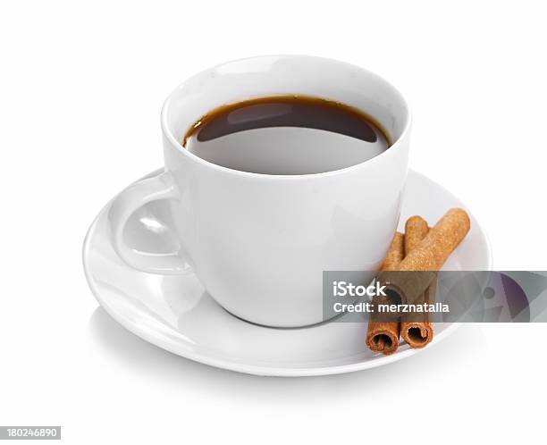 Tazza Di Caffè Con Cannella - Fotografie stock e altre immagini di Acciaio inossidabile - Acciaio inossidabile, Additivi alimentari, Bibita