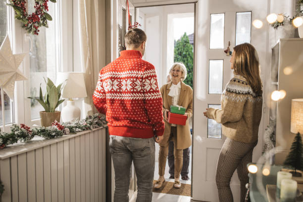 istock Coming home for Christmas 1802513813