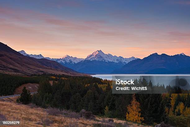 Monte Cook - Fotografias de stock e mais imagens de Alto - Descrição Física - Alto - Descrição Física, Ao Ar Livre, Azul Turquesa