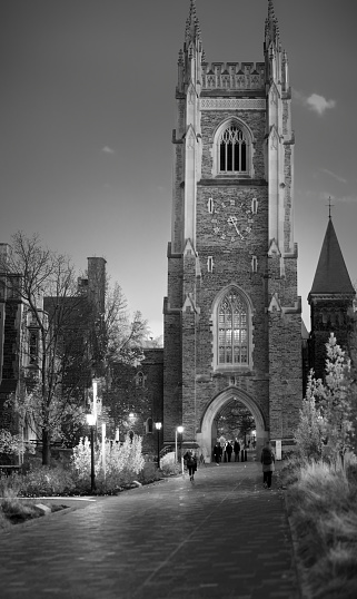 A view of  Soldier's Tower and Hart House at the University of Toronto (Toronto, Ontario, Canada).