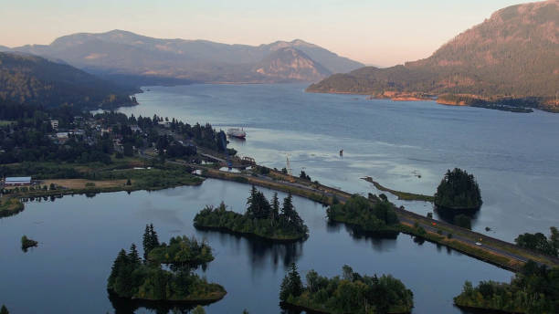 istock Sunset Bliss along the Columbia River, Oregon 1802631990