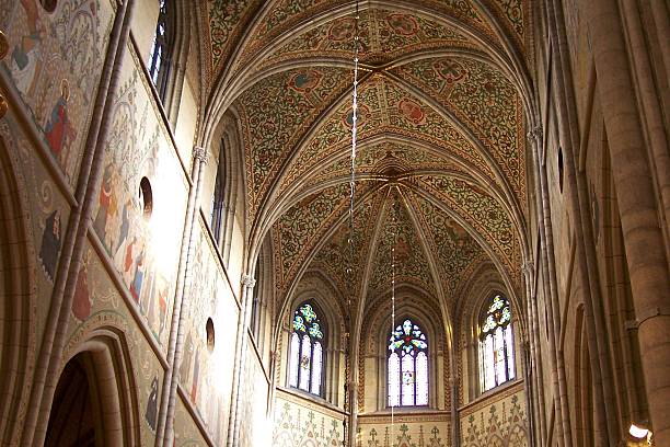 fresque peinte au plafond de l'église - uppsala cathedral photos et images de collection