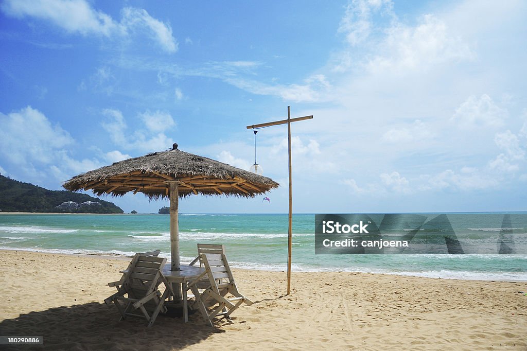 La playa cerca del Aeropuerto Internacional de Phuket - Foto de stock de Agua libre de derechos