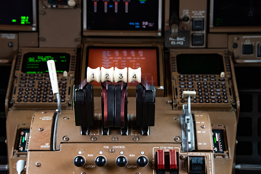 Passenger Aircraft Boeing  747-400   cockpit instruments  - Thrust levers on flight deck