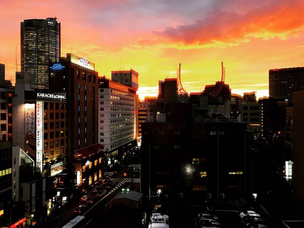 istock Dusk in Roppongi 1803066129