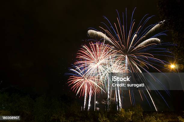 Foto de Firewroks e mais fotos de stock de Acender - Acender, Arte, Cultura e Espetáculo, Azul