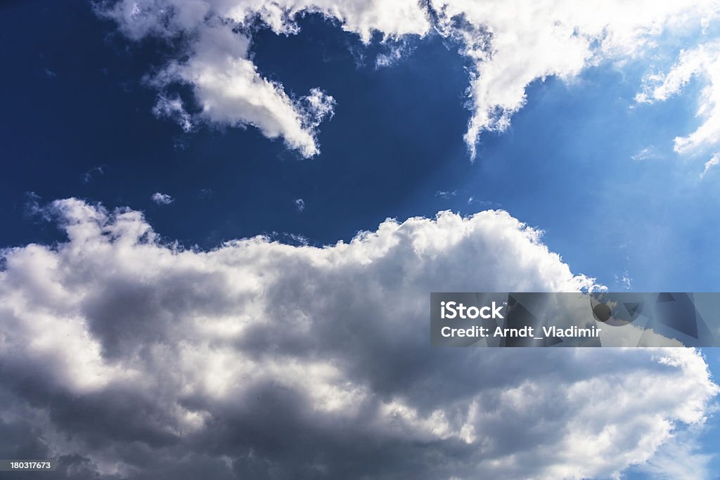 Ciel avec nuages. - Photo de Abstrait libre de droits Ciel avec nuages. - Photo de Abstrait libre de droits