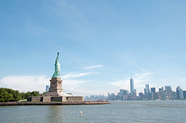 istock Statue of Liberty 180335910