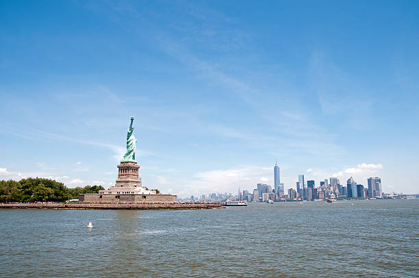 istock Statue of Liberty 180339592