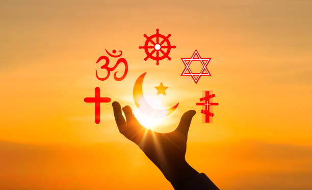 Religious symbols. Christianity cross, Islam crescent, Buddhism dharma wheel, Hinduism aum, Judaism David star, Eastern orthodox cross, world religion concept. Prophets religions bring peace to world símbolos religiosos. cruz del cristianismo, media luna del islam, rueda del dharma del budismo, aum del hinduismo, estrella de david del judaísmo, cruz ortodoxa oriental, concepto de religión mundial. las religiones de los profetas traen la paz al mundo