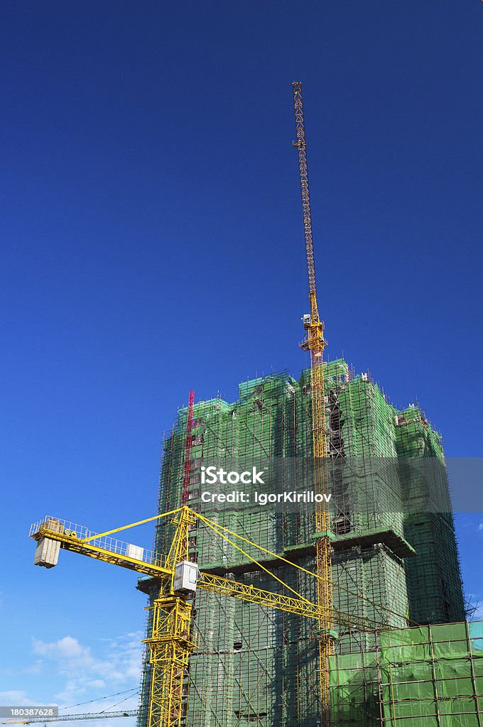 Construção site com grous - Foto de stock de Andaime royalty-free