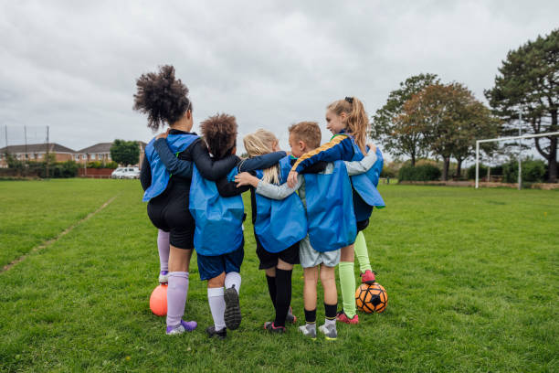 istock Under 10's Football Team Pep Talk 1804172419