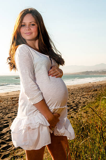 di gravidanza - teenage pregnancy flash foto e immagini stock