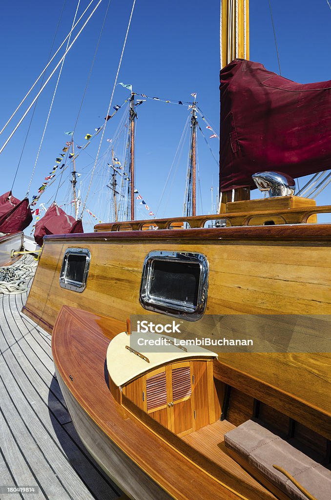 Wunderschön restaurierten klassischem Segel-Boot - Lizenzfrei Fotografie Stock-Foto